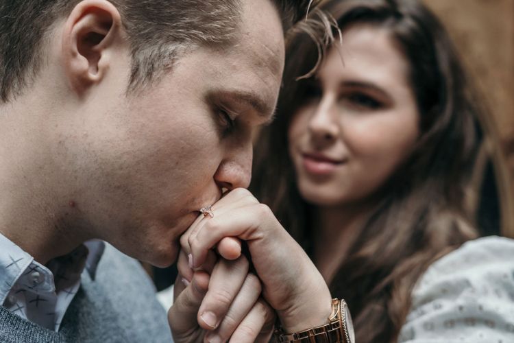 Mark-and-Natalie's-Engagement-shoot-at-Duncan-Yard-14